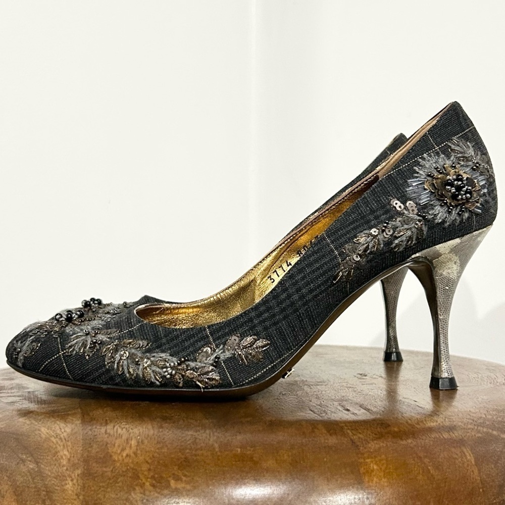 D&G Beaded Plaid Embroidered Gold‎ Metallic Pumps Gray 37